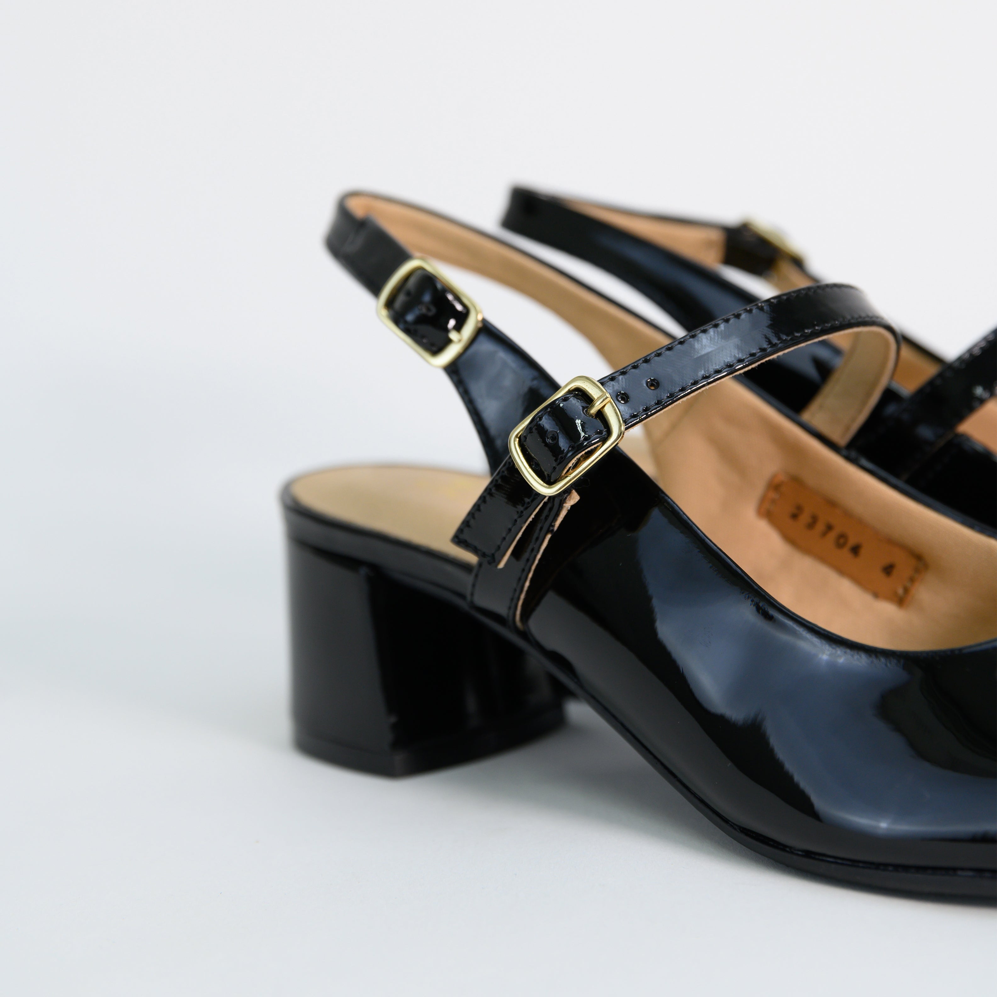 23704 Charol Negro